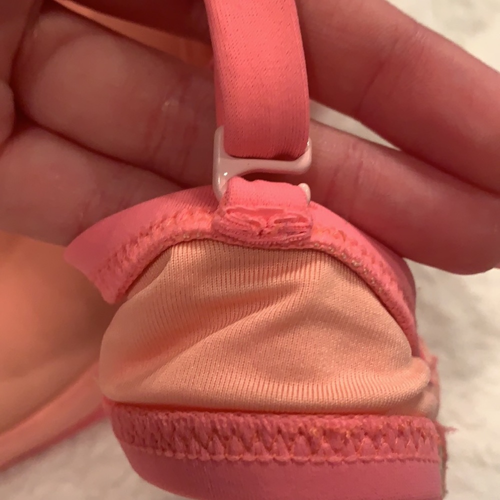 Victoria’s Secret “The Flirt Bandeau” - Picture 13 of 14